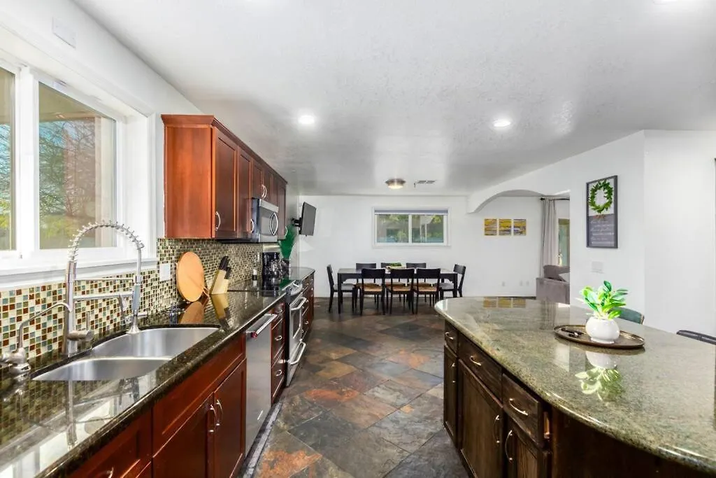 Сasa de vacaciones Villa Sunsets On Shea With Pool And Bbq Phoenix