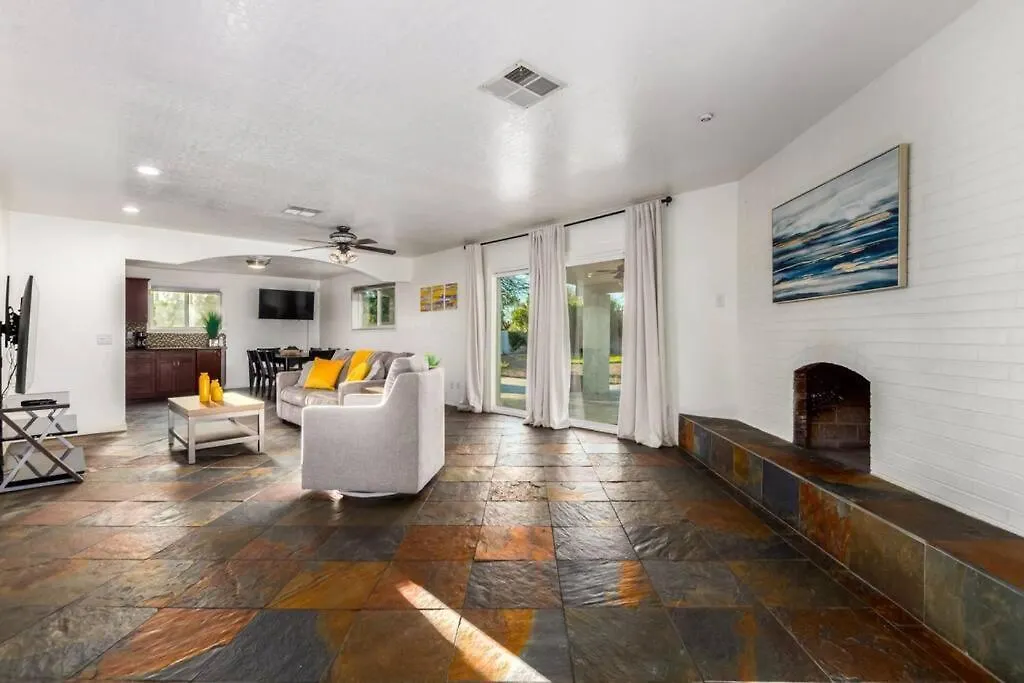 Villa Sunsets On Shea With Pool And Bbq Phoenix