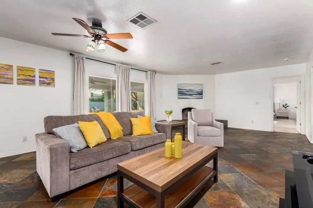 Villa Sunsets On Shea With Pool And Bbq Phoenix
